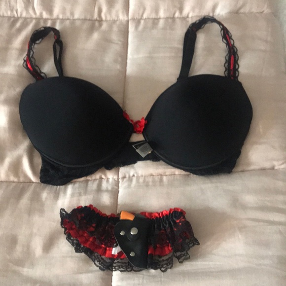 Bra and matching Garter size 34C - Picture 1 of 2
